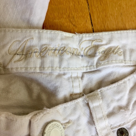 American Eagle Jeans | White | Size: 6 - Picture 3 of 5